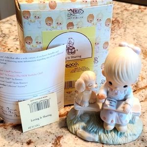 Collectors "Love Is Sharing" Precious moments